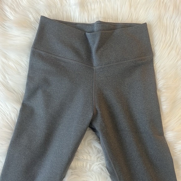 Nike one dri fit gray leggings S Women's High-Waisted 7/8 Leggings - Picture 5 of 7